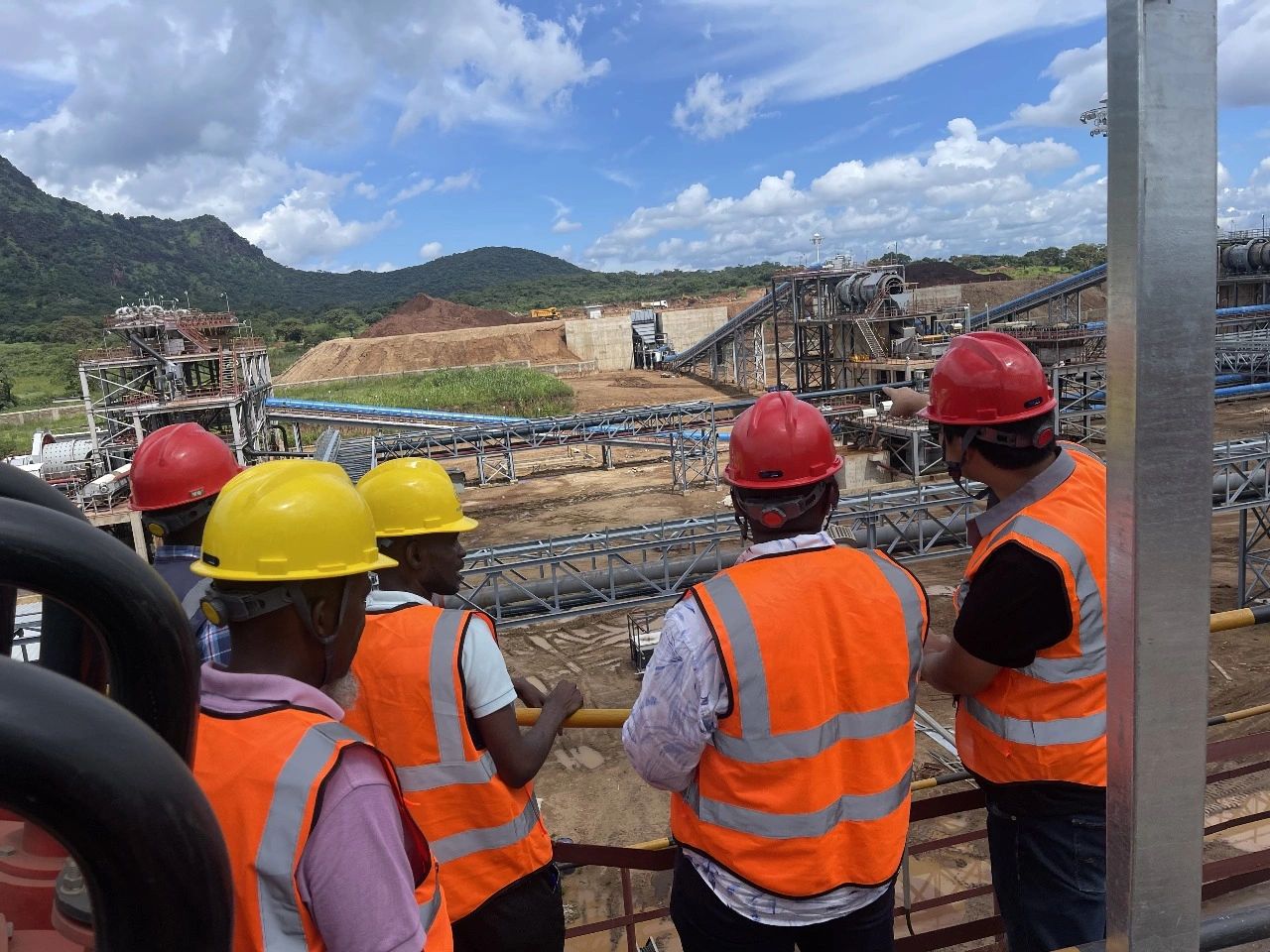 Angola a um passo para revolucionar a indústria mineira: País poderá tornar-se terceiro produtor de nióbio do mundo